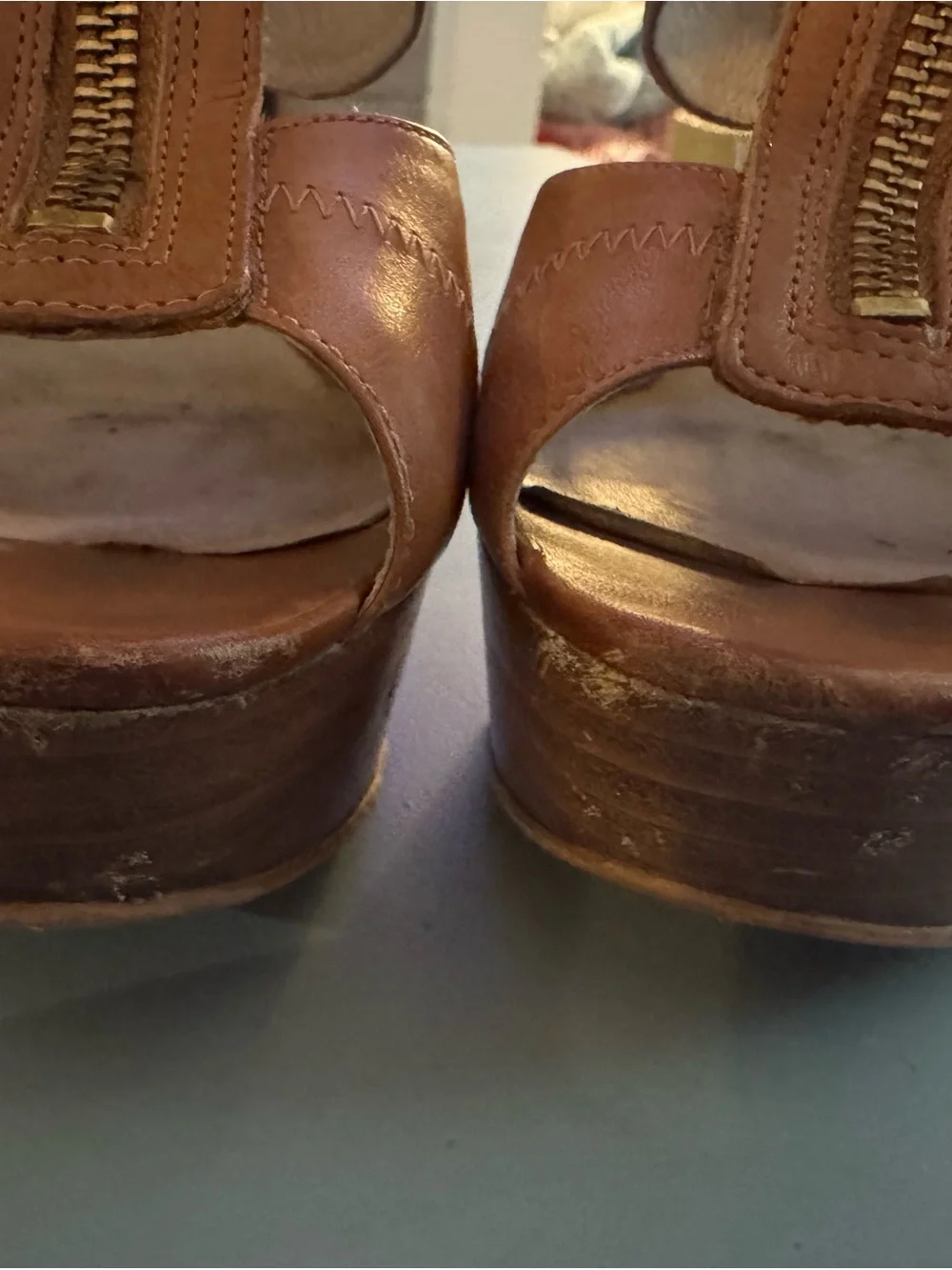 Michael Kors Women’s Tan Leather Platform Sandals with Gold Zip Accent Size 8.5